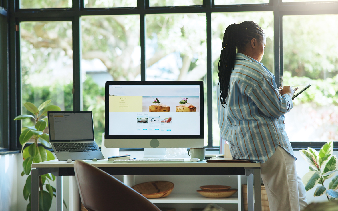 /Main_What Your Homepage Tells Visitors Before They Even Start Reading.png